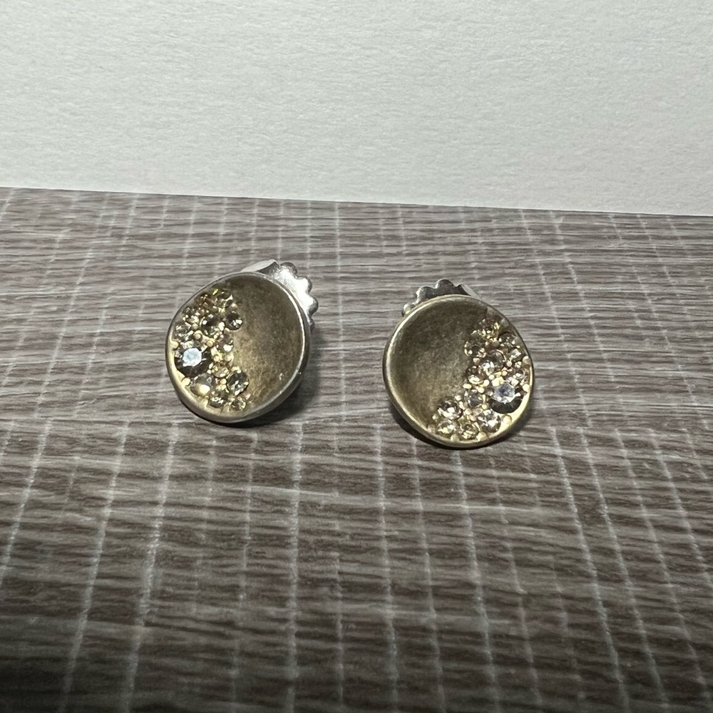 Lia Sophia larger gold stud earrings